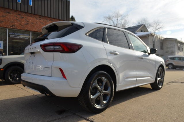 2023 Ford Escape ST-Line AWD