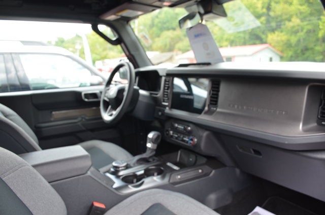 2026 Ford Bronco Base 2-Door