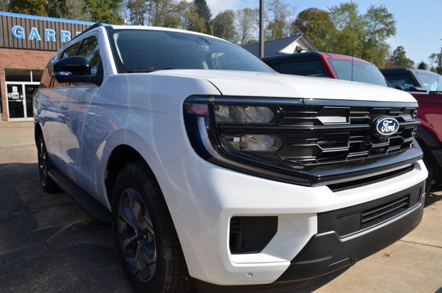 2027 Ford Expedition Active 4x4
