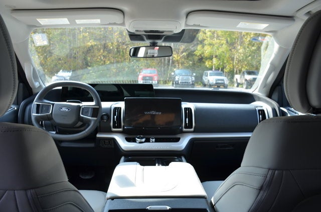2027 Ford Expedition Active 4x4