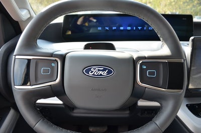 2027 Ford Expedition Active 4x4