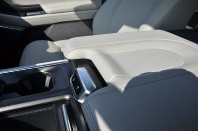 2027 Ford Expedition Active 4x4