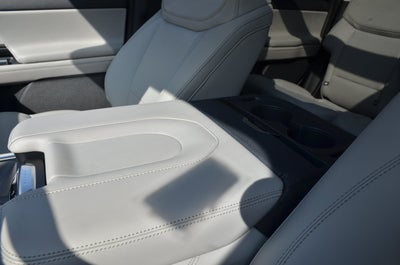 2027 Ford Expedition Active 4x4