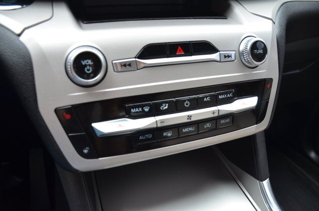 2023 Ford Explorer XLT 4WD