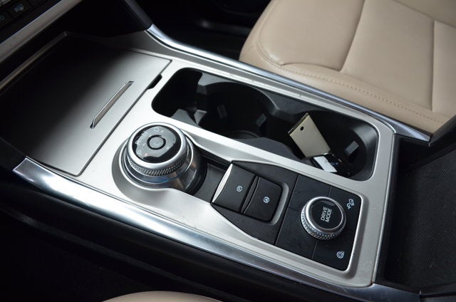 2023 Ford Explorer XLT 4WD
