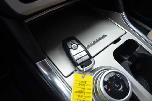 2023 Ford Explorer XLT 4WD