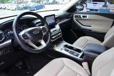 2023 Ford Explorer XLT 4WD