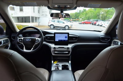 2023 Ford Explorer XLT 4WD