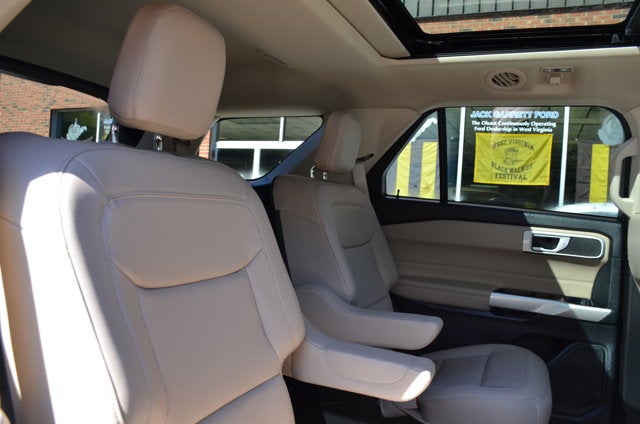 2022 Ford Explorer XLT 4WD