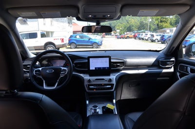 2023 Ford Explorer XLT 4WD