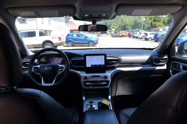 2023 Ford Explorer XLT 4WD