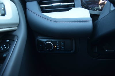 2027 Ford Explorer Active 4WD
