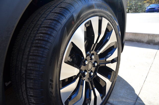 2027 Ford Explorer Platinum 4WD