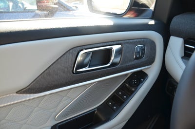 2027 Ford Explorer Platinum 4WD