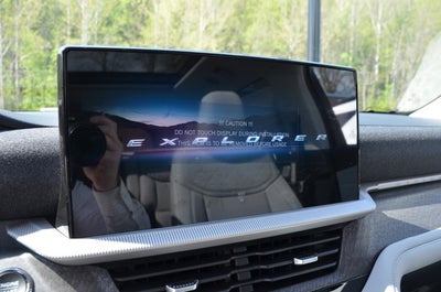 2026 Ford Explorer Platinum 4WD