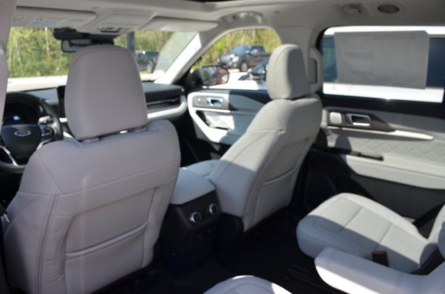 2026 Ford Explorer Platinum 4WD