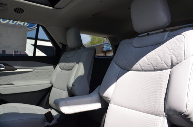 2026 Ford Explorer Platinum 4WD