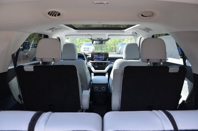 2026 Ford Explorer Platinum 4WD