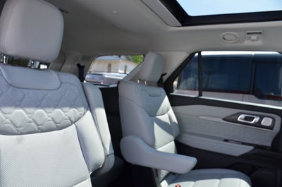 2026 Ford Explorer Platinum 4WD