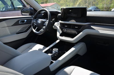 2026 Ford Explorer Platinum 4WD