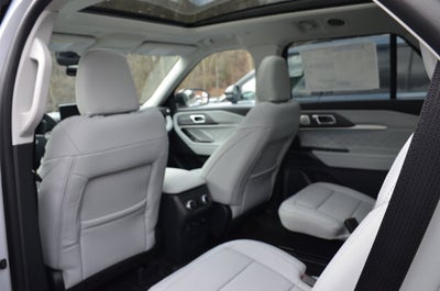 2026 Ford Explorer Platinum 4WD