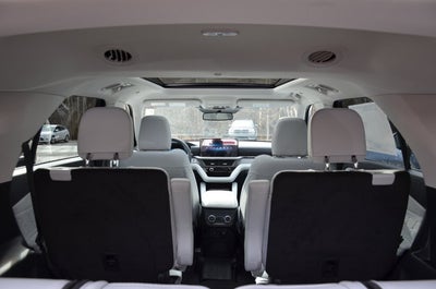 2026 Ford Explorer Platinum 4WD