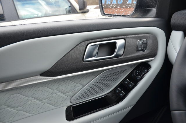 2026 Ford Explorer Platinum 4WD