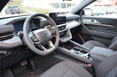 2026 Ford Explorer ST-Line 4WD