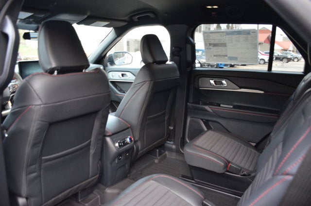 2026 Ford Explorer ST-Line 4WD