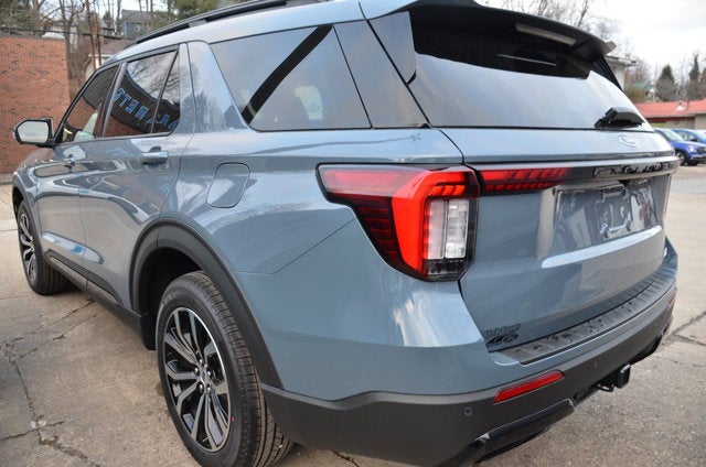 2026 Ford Explorer ST-Line 4WD