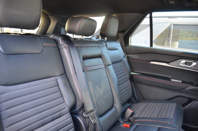 2027 Ford Explorer ST-Line 4WD