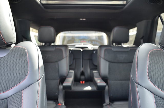 2026 Ford Explorer ST 4WD