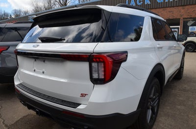 2026 Ford Explorer ST 4WD