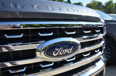 2026 Ford Super Duty F-350 Lariat 4x4