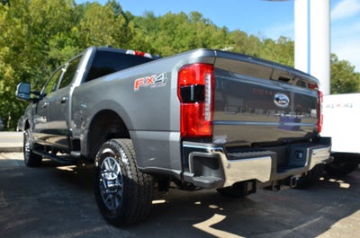 2026 Ford Super Duty F-350 Lariat 4x4