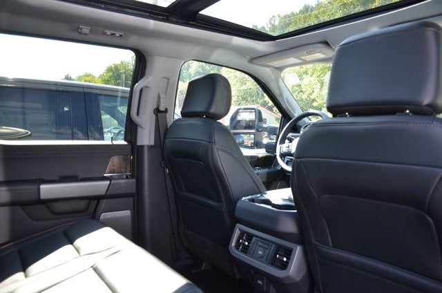 2026 Ford Super Duty F-350 Lariat 4x4