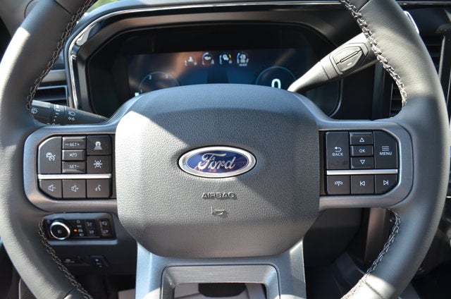 2026 Ford Super Duty F-350 Lariat 4x4