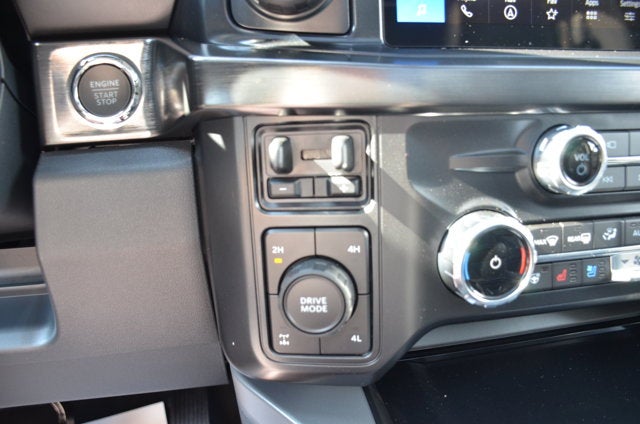 2026 Ford Super Duty F-350 Lariat 4x4