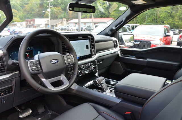 2025 Ford F-150 Lariat Powerboost 4x4