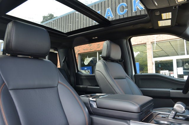 2025 Ford F-150 Lariat Powerboost 4x4