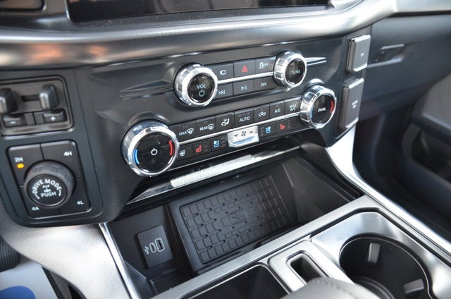 2025 Ford F-150 Platinum 4x4