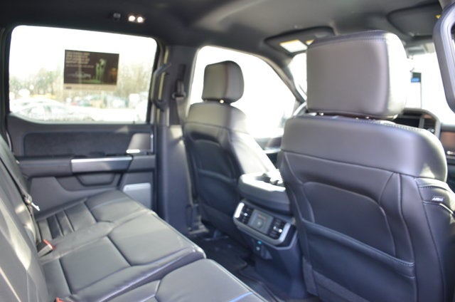 2025 Ford F-150 Platinum 4x4