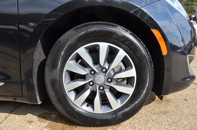 2020 Chrysler Pacifica Touring L Plus