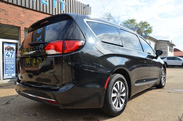 2020 Chrysler Pacifica Touring L Plus