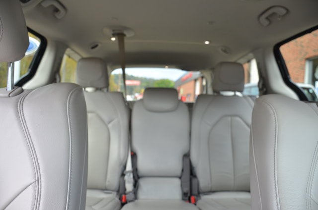 2020 Chrysler Pacifica Touring L Plus