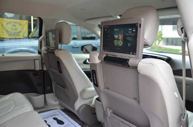 2020 Chrysler Pacifica Touring L Plus