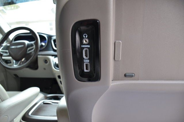 2020 Chrysler Pacifica Touring L Plus