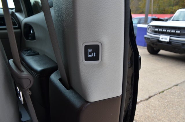 2020 Chrysler Pacifica Touring L Plus