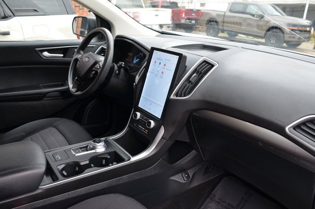 2022 Ford Edge SE AWD