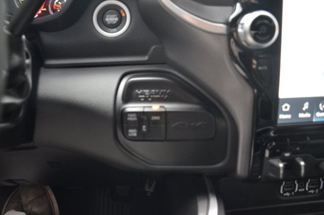 2024 RAM 2500 Big Horn 4x4 6.7L Cummins